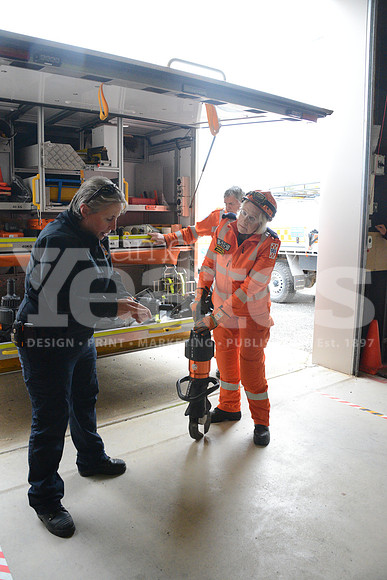 D8E_6585